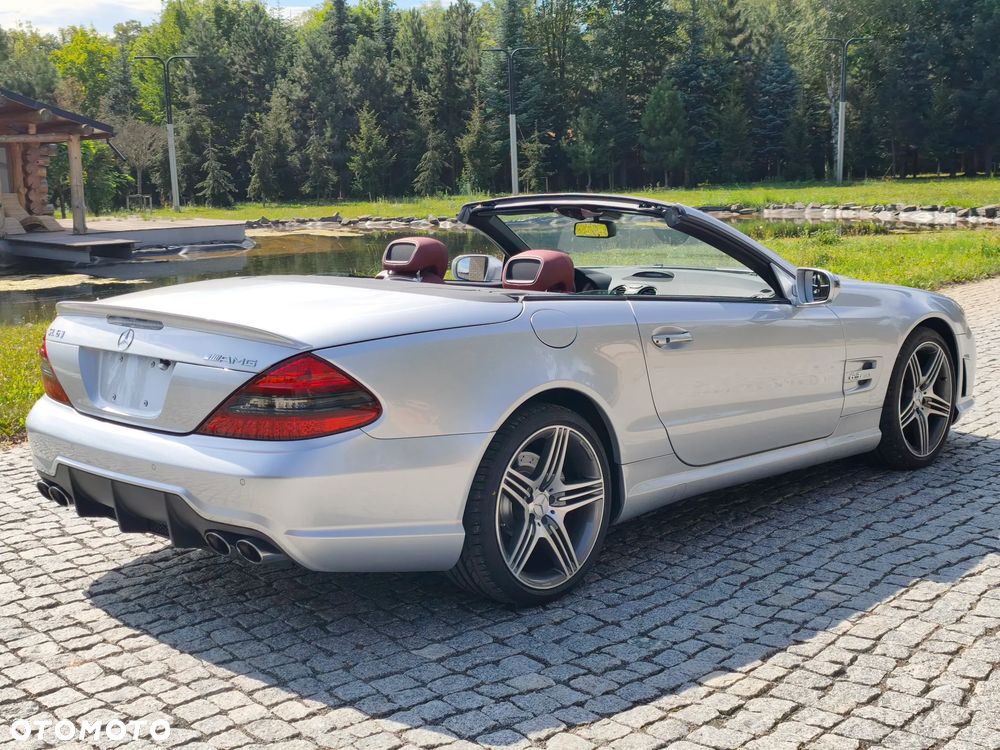 Mercedes-Benz SL 63 AMG SPEEDSHIFT MCT - 24