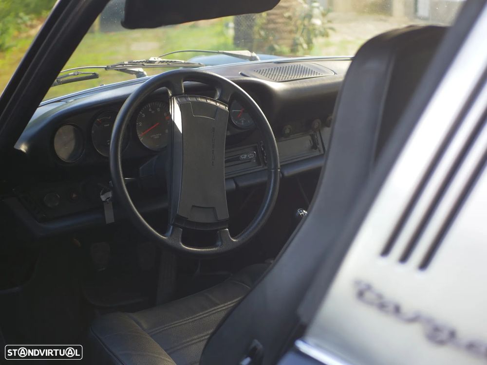 Porsche 911 Série G - 3