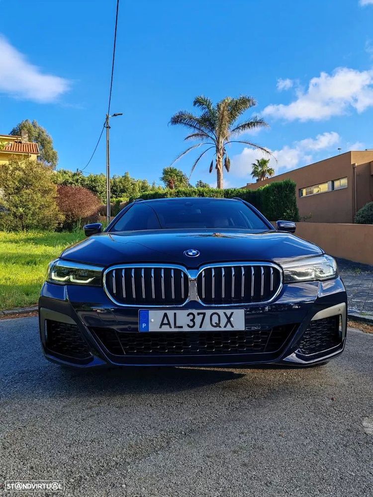 BMW 530 e Pack Desportivo M - 4