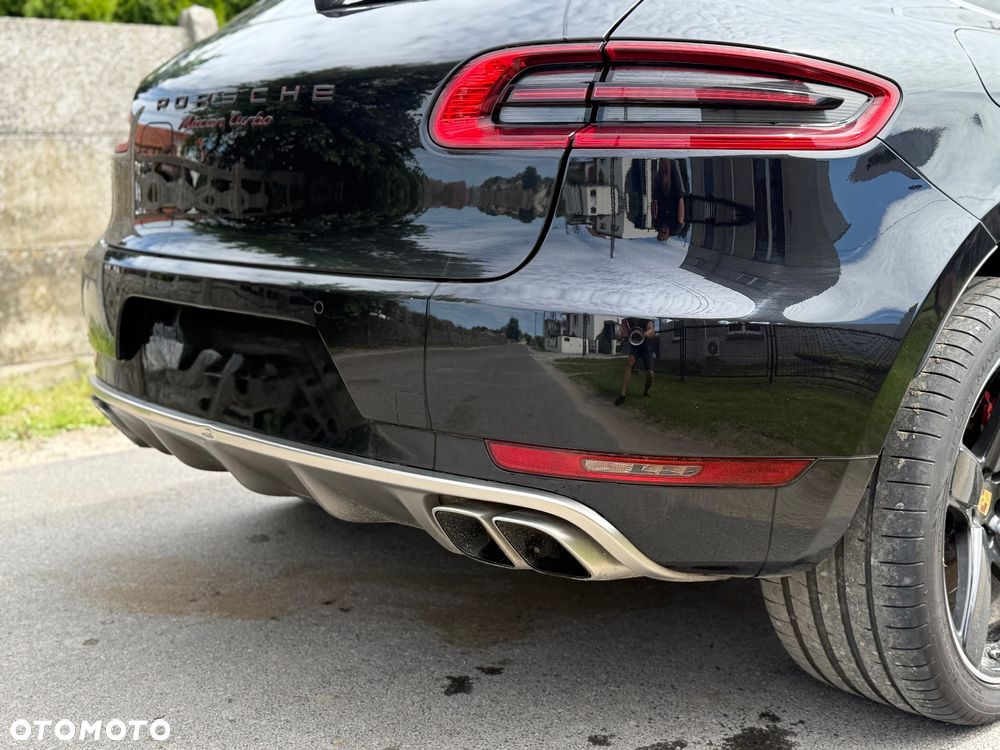 Porsche Macan Turbo PDK - 20