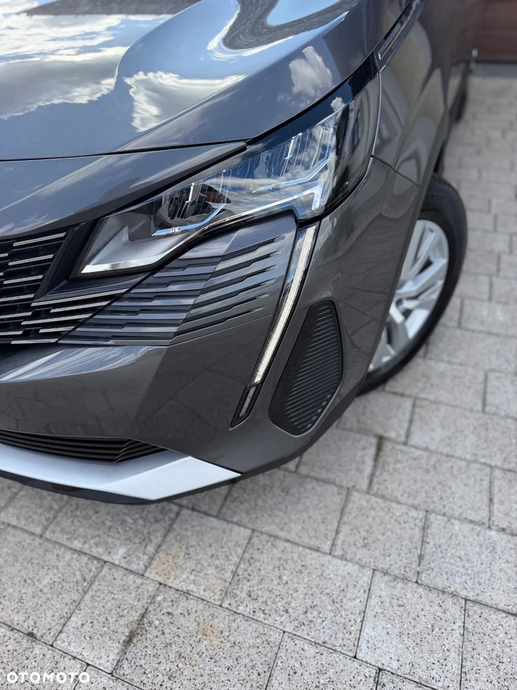 Peugeot 5008 - 5