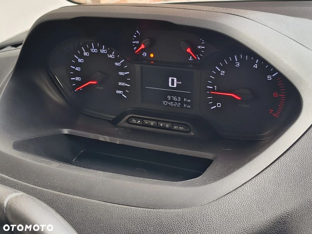Peugeot PARTNER Berlingo ProAce Kangoo Express - 28