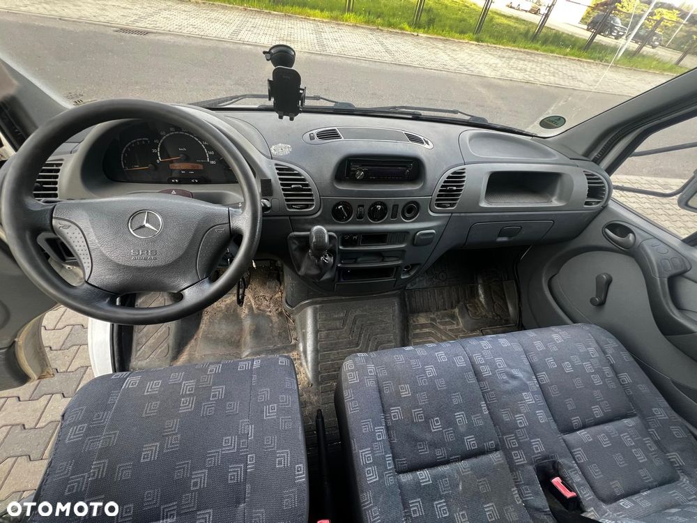 Mercedes-Benz Sprinter - 1
