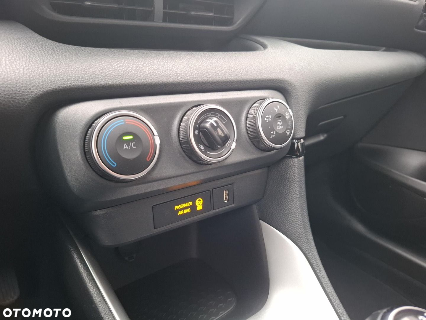 Toyota Yaris - 15