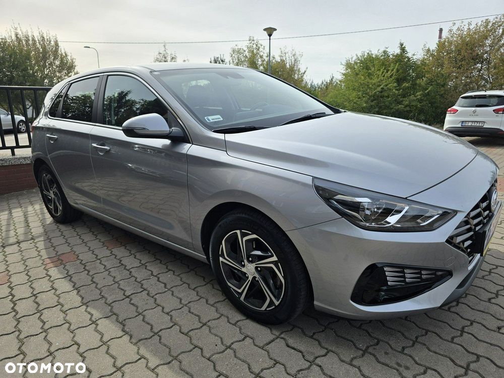 Hyundai i30 1.5 DPI Smart - 10