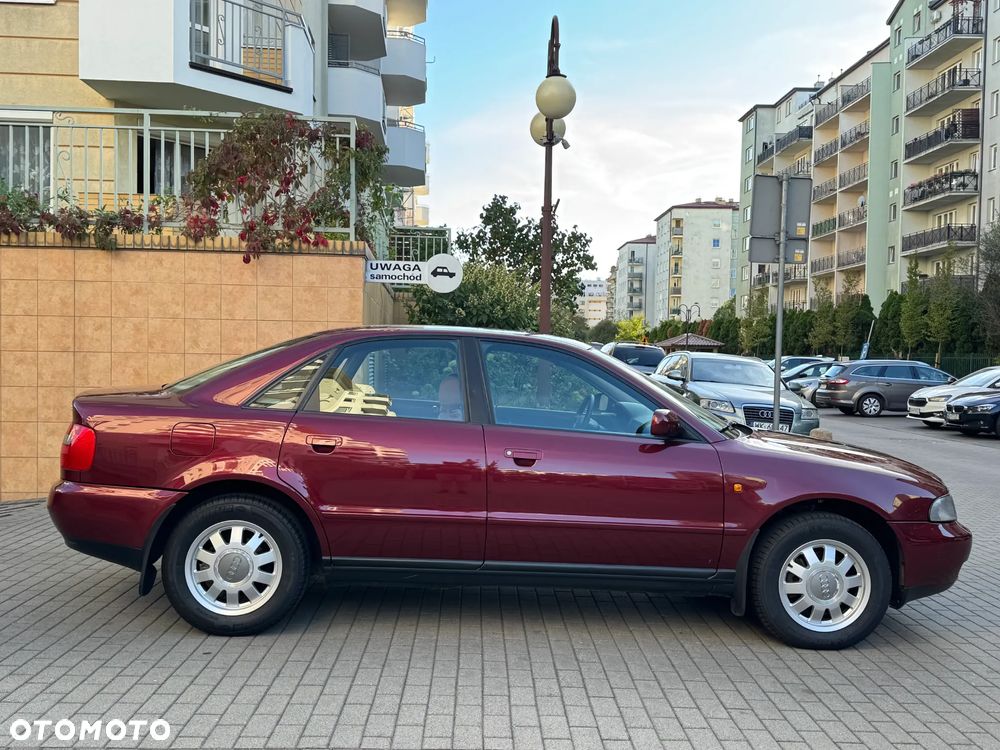 Audi A4 Limousine - 6