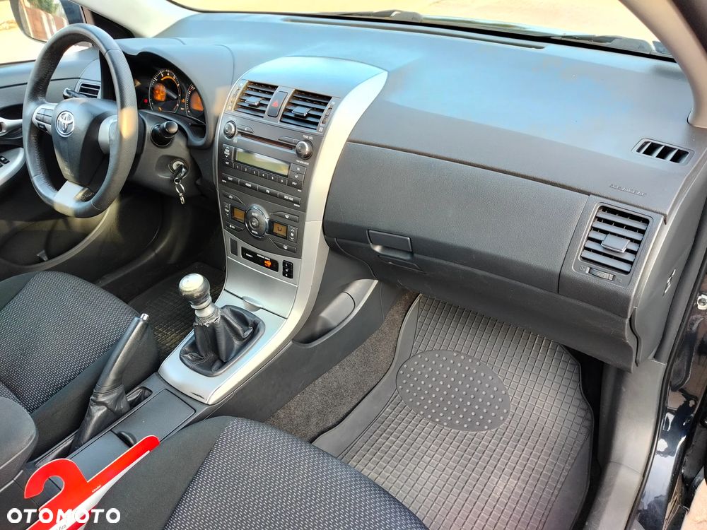 Toyota Corolla 1.6 Premium - 5