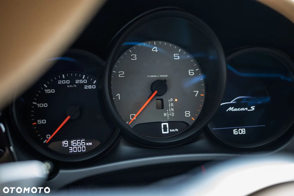 Porsche Macan - 14