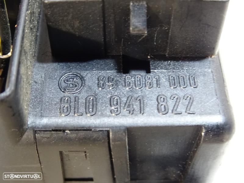 Bsi / Caixa De Relés Seat Leon (1M1)  8L0941822 / 8L0 941 822 - 3
