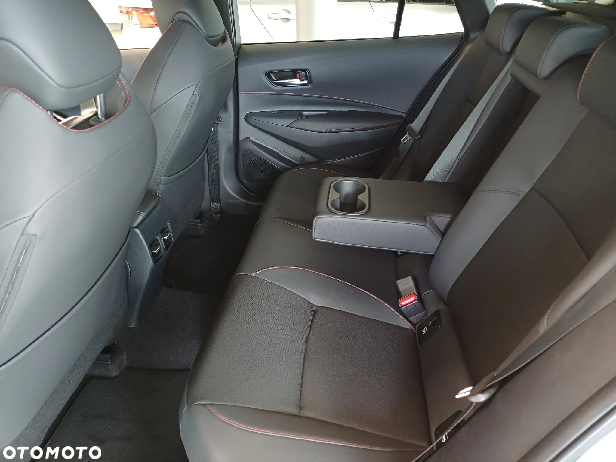 Toyota Corolla 2.0 Hybrid GR Sport - 5