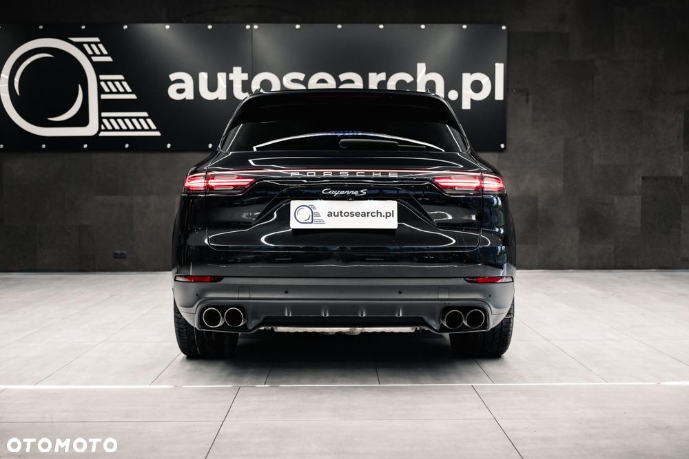 Porsche Cayenne S - 6