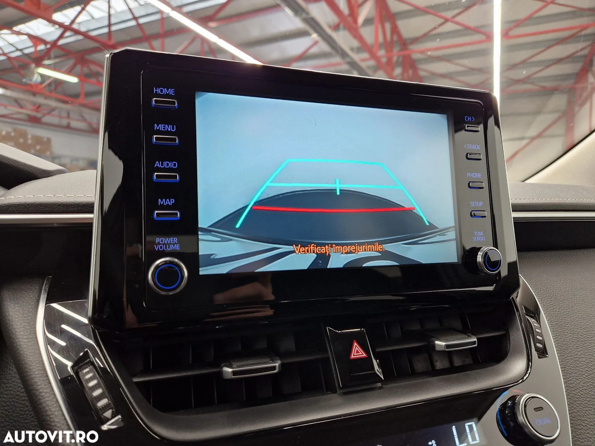Toyota Corolla 1.8 HSD Exclusive interior Negru - 13