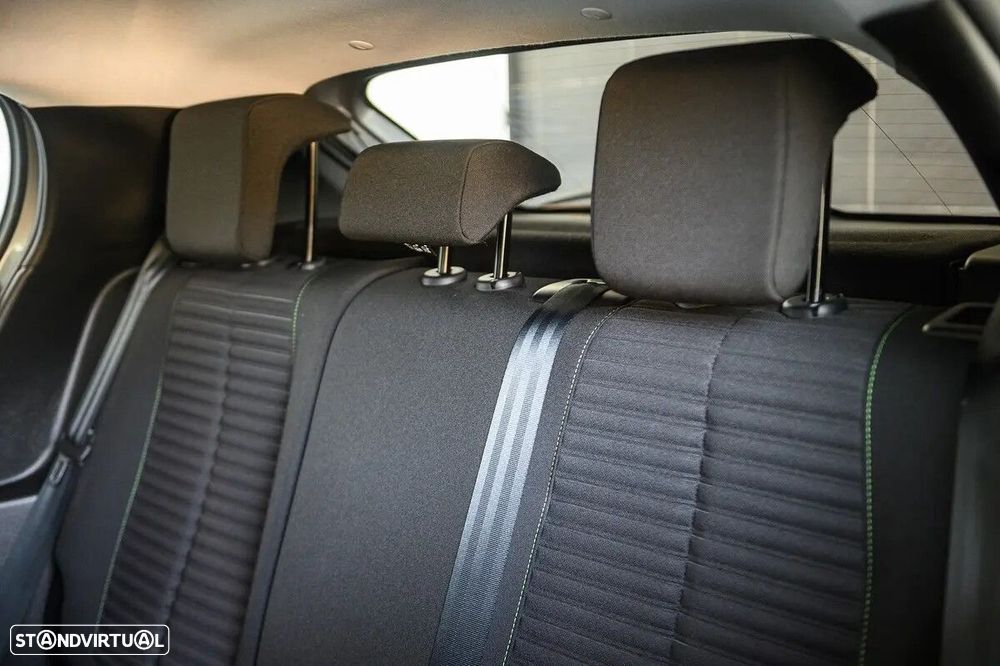 Peugeot 208 1.2 PureTech Active Pack - 25