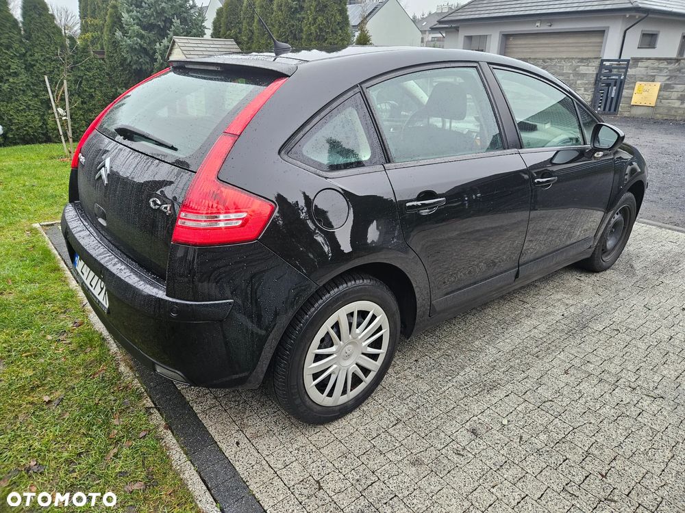 Citroën C4 1.4 16V Tonic - 4