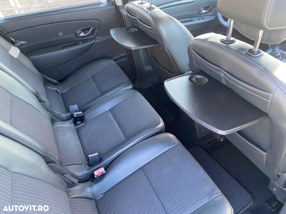 Renault Grand Scenic - 6