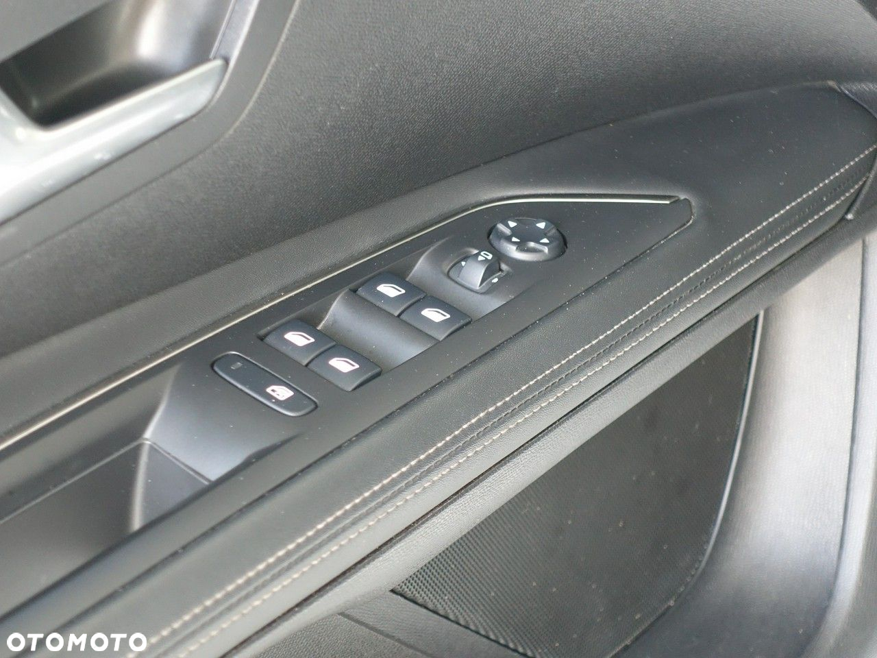 Peugeot 3008 - 13