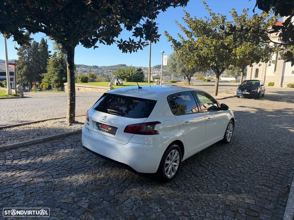 Peugeot 308 - 10