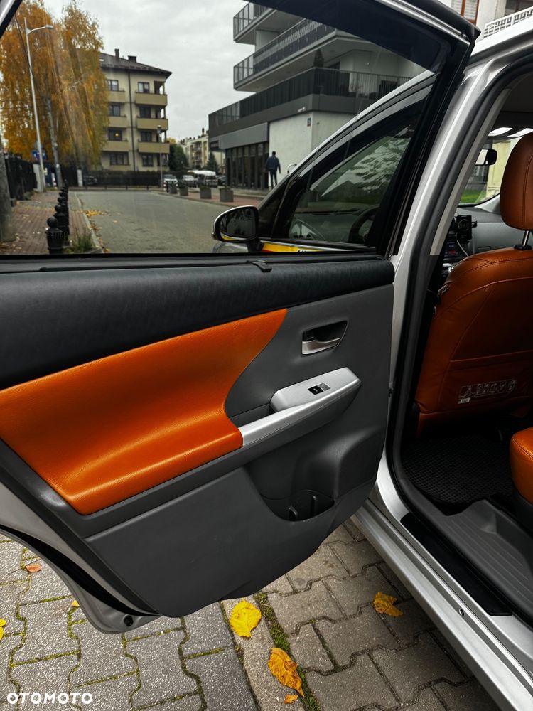 Toyota Prius+ 1.8 HSD Premium - 11