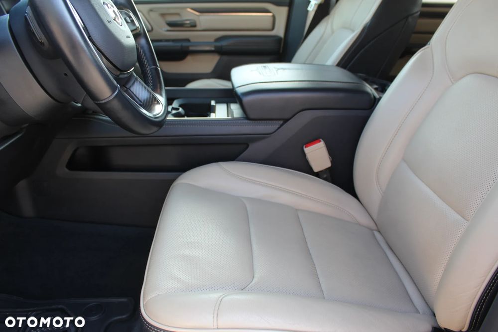 RAM 1500 5.7 Crew Cab Limited - 16