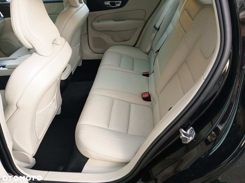 Volvo V60 D4 Geartronic Inscription - 18