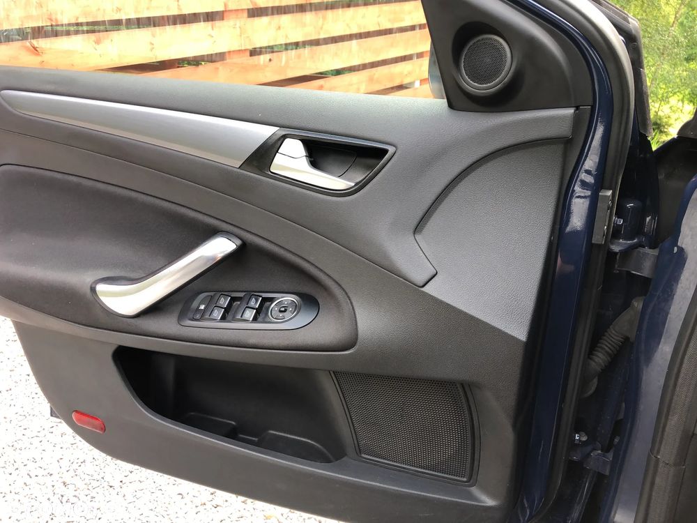 Ford Mondeo 2.0 TDCi Ambiente - 9
