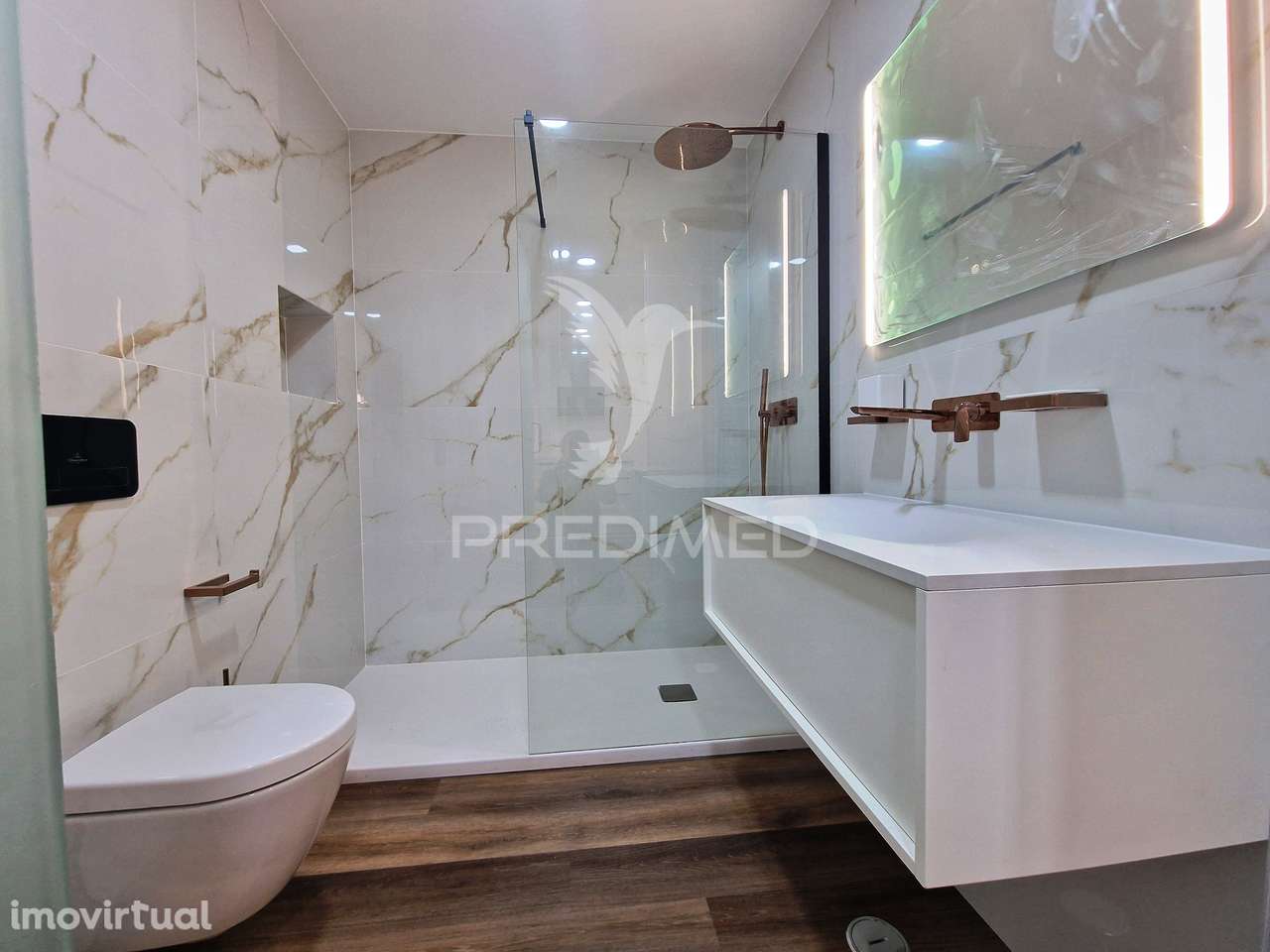 T1 Parede - Grande imagem: 2/17