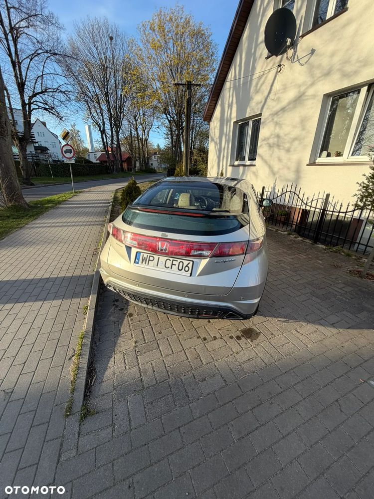 Honda Civic - 4