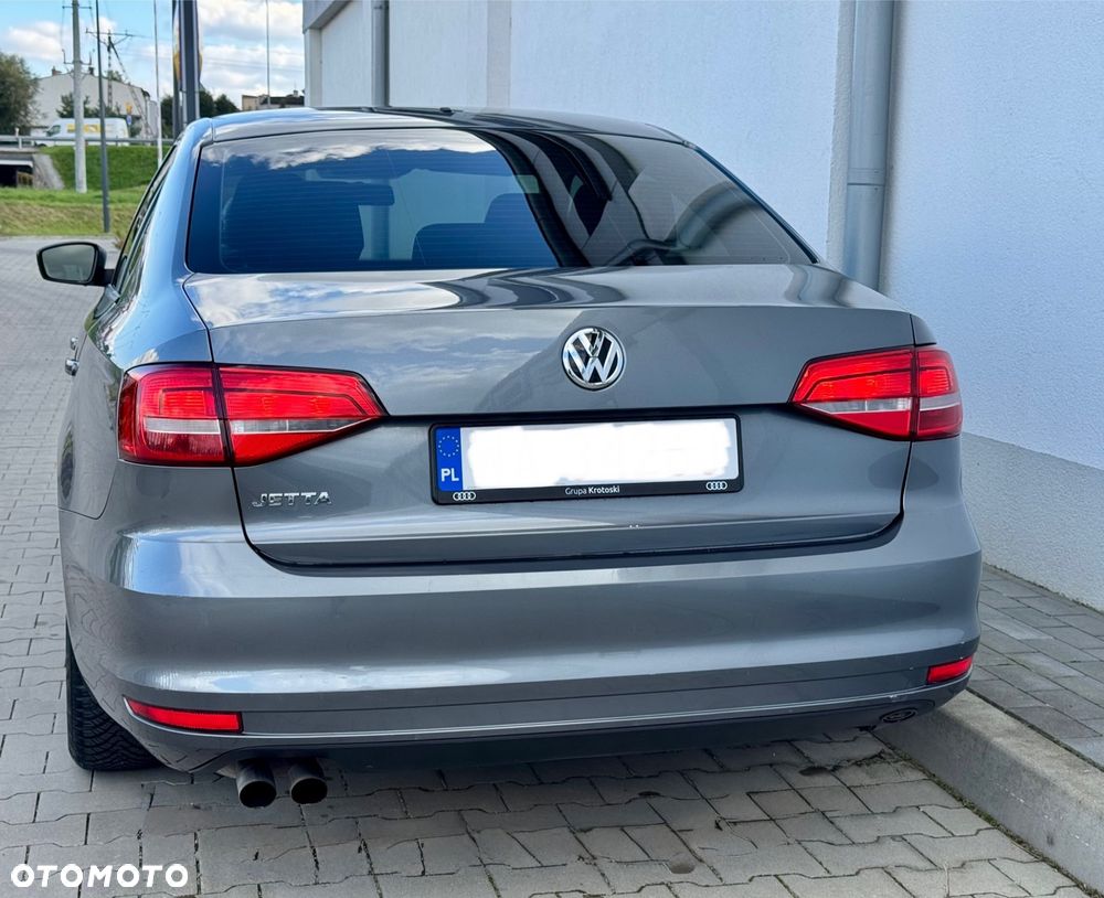 Volkswagen Jetta 2.0 S - 4