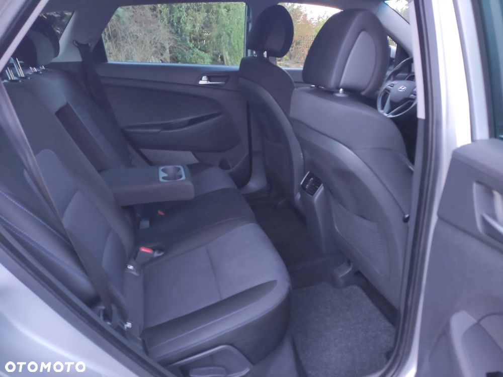 Hyundai Tucson blue 1.7 CRDi 2WD Style - 13