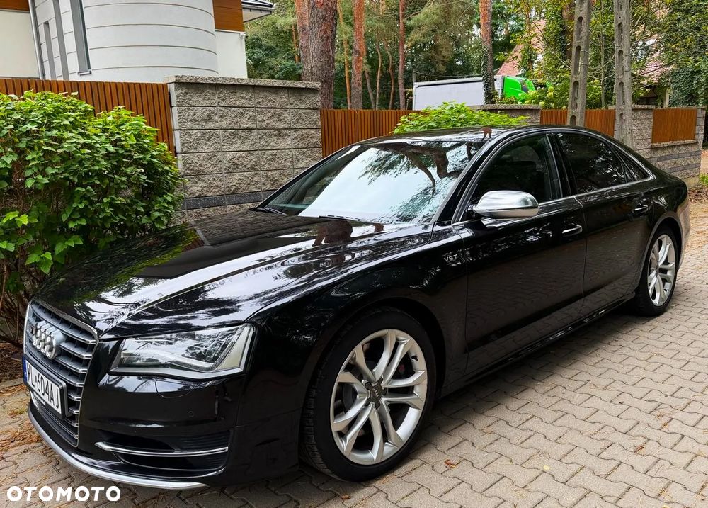 Audi S8 - 20