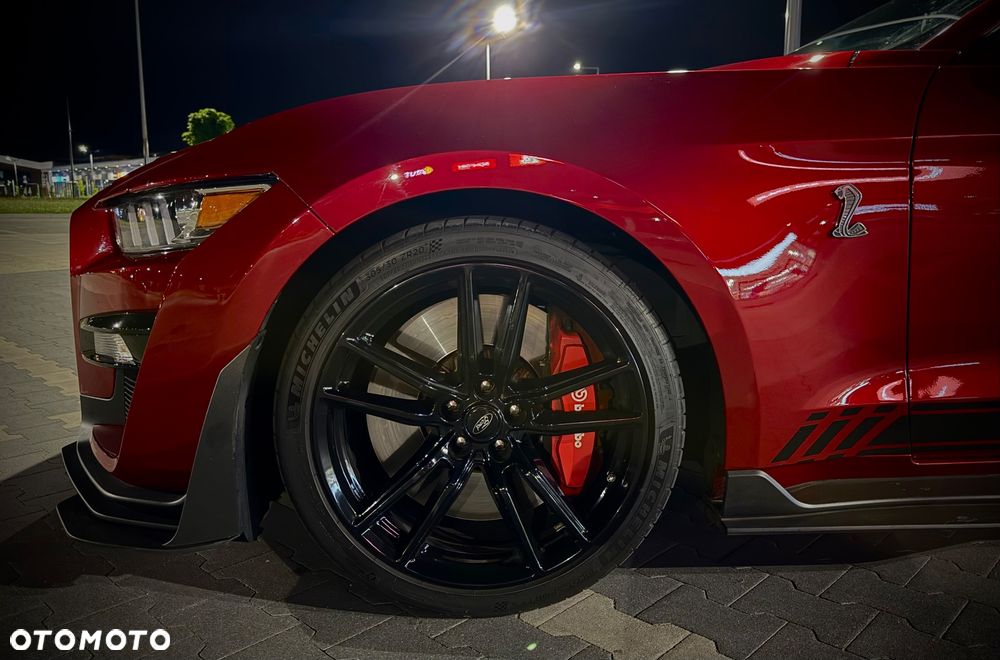 Ford Mustang - 8