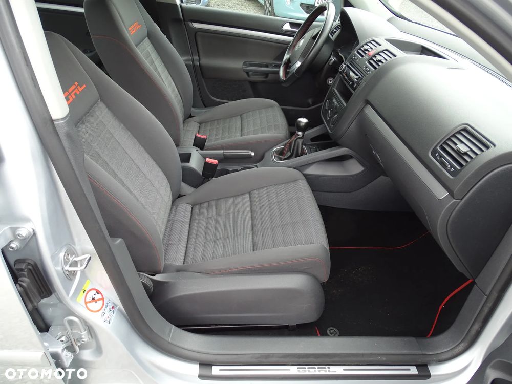 Volkswagen Golf 1.6 Goal - 17