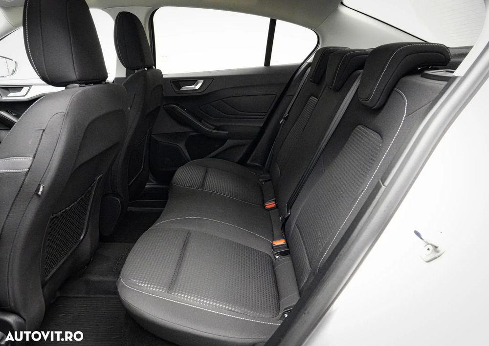 Ford Focus 1.0 EcoBoost Titanium - 16