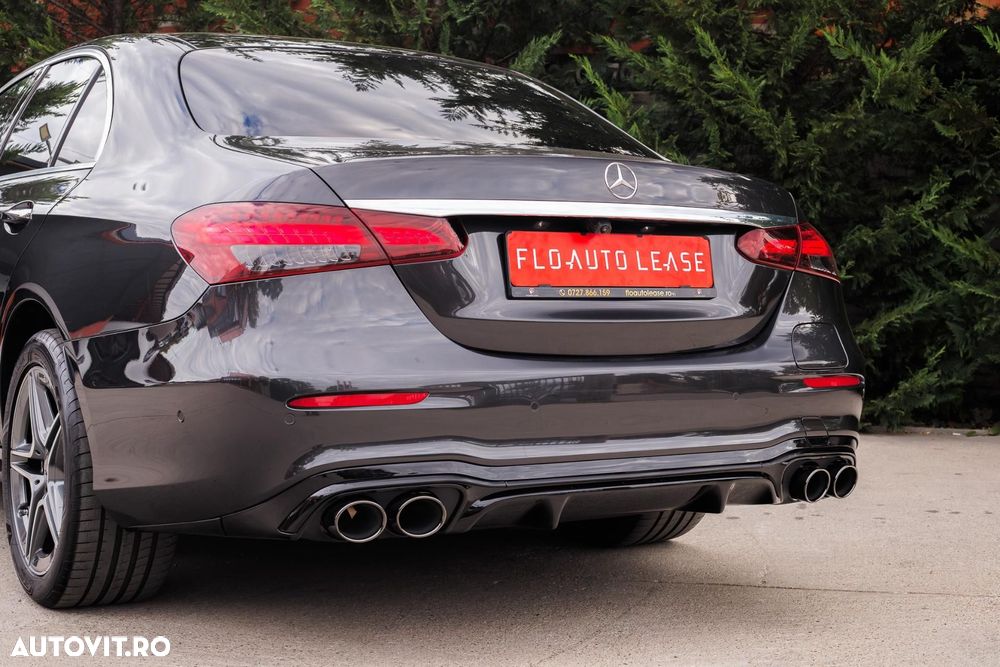 Mercedes-Benz E - 8