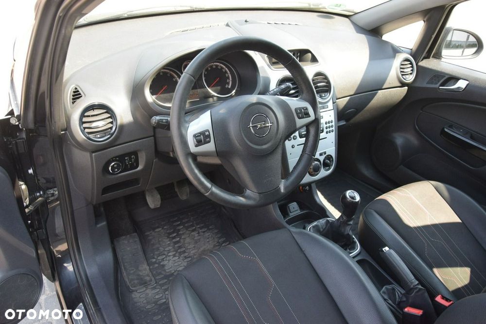 Opel Corsa 1.4 16V 150 Jahre - 24