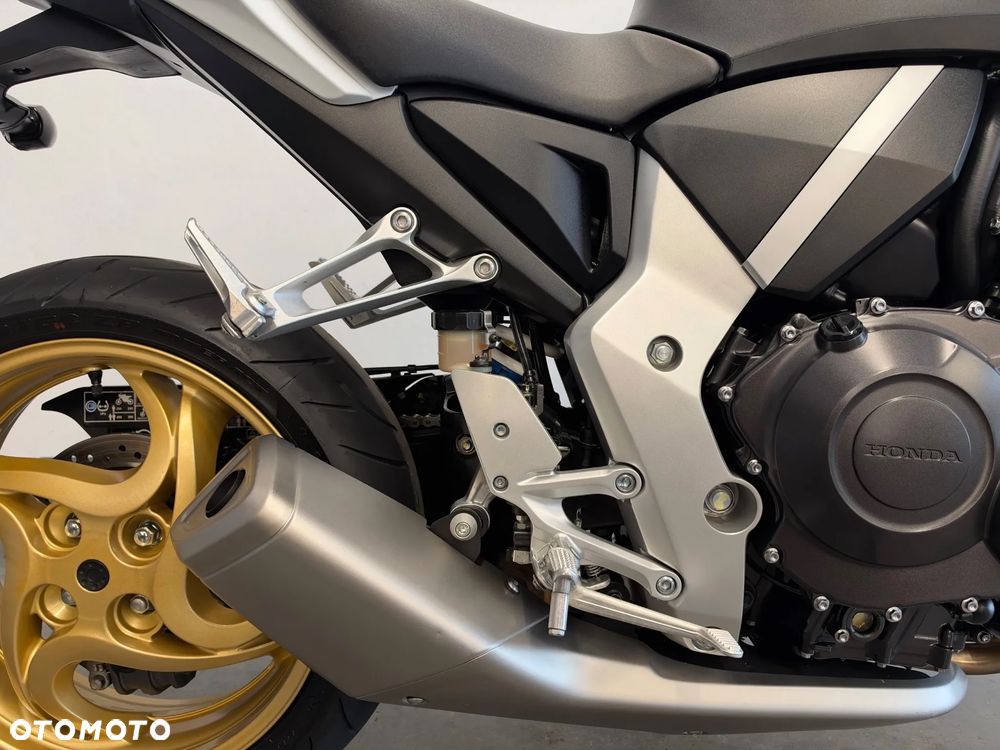 Honda CB - 33