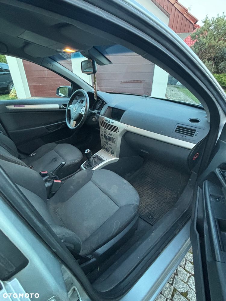 Opel Astra 1.9 CDTI Caravan DPF Edition - 15