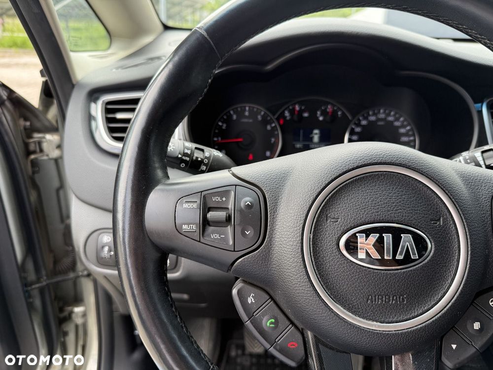 Kia Carens 1.6 GDI M - 13