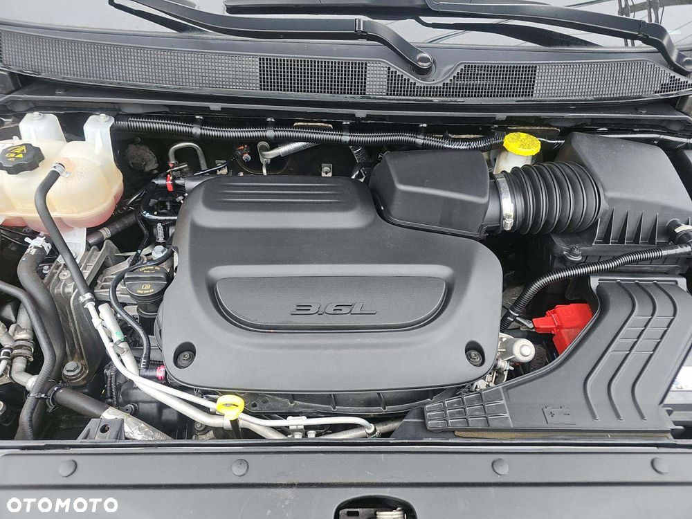 Chrysler Pacifica - 13