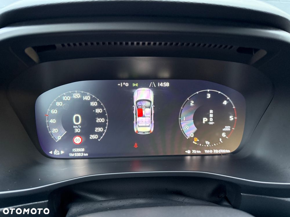 Volvo XC 40 D3 SCR R-Design - 33