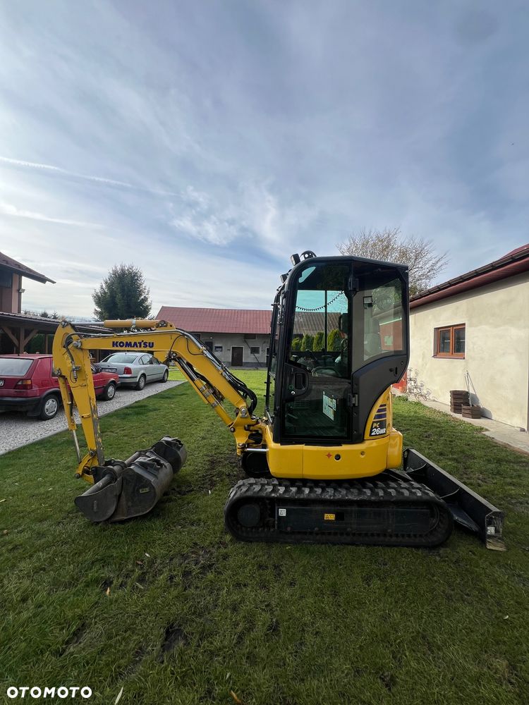 Komatsu PC26MR-5 - 2