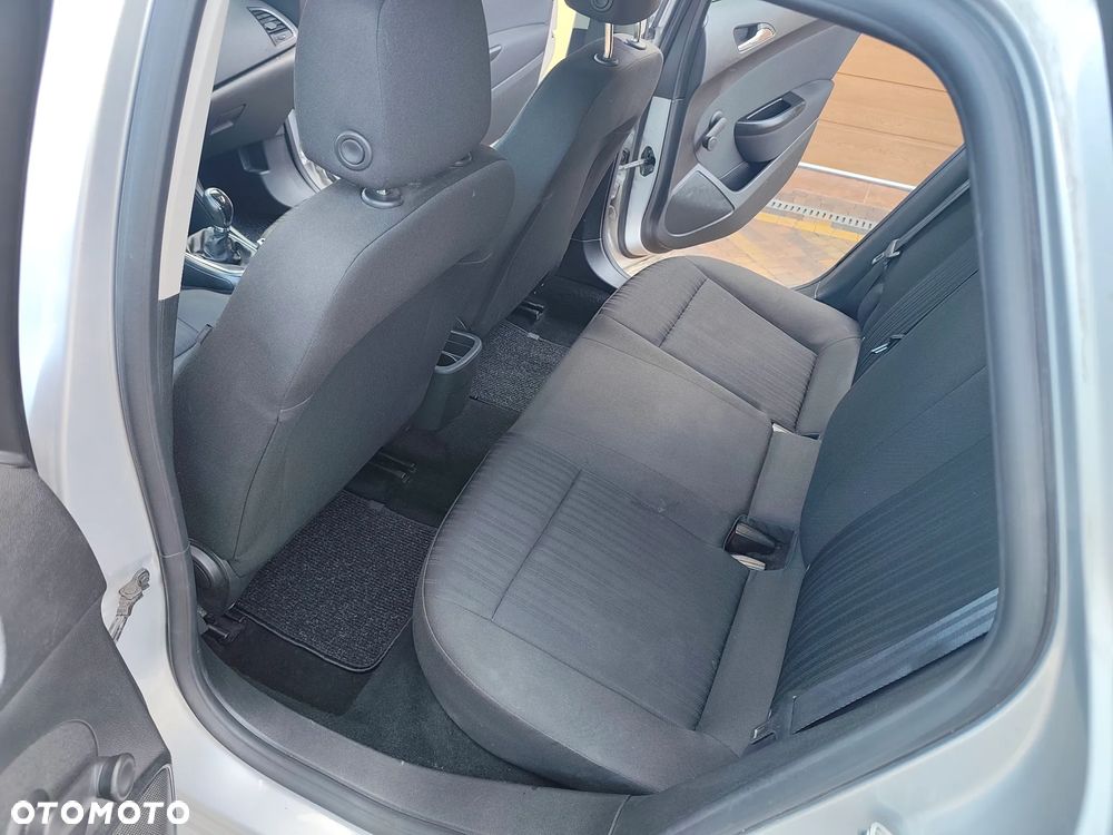 Opel Astra 1.6 Enjoy - 16