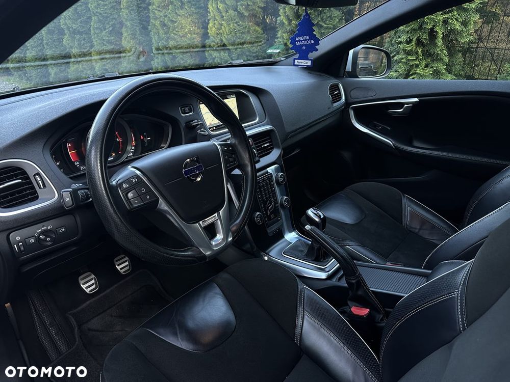 Volvo V40 D2 Drive-E R-Design Kinetic - 21