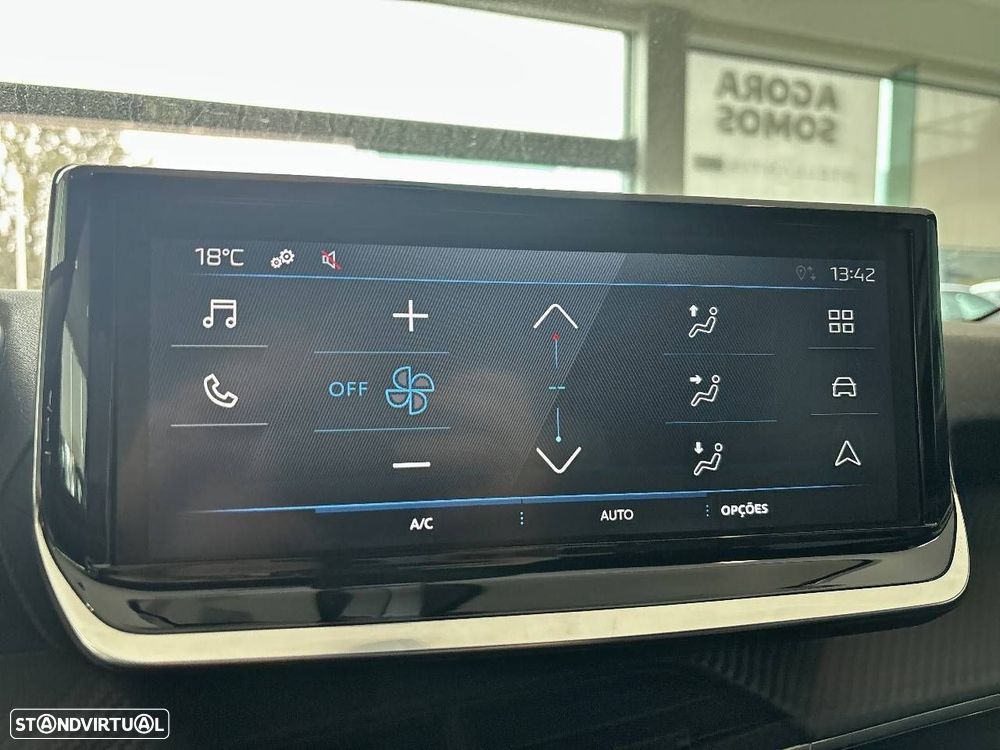 Peugeot 2008 1.2 PureTech Style - 16