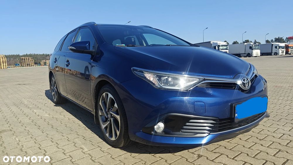 Toyota Auris 1.4 D-4D Premium Comfort - 3