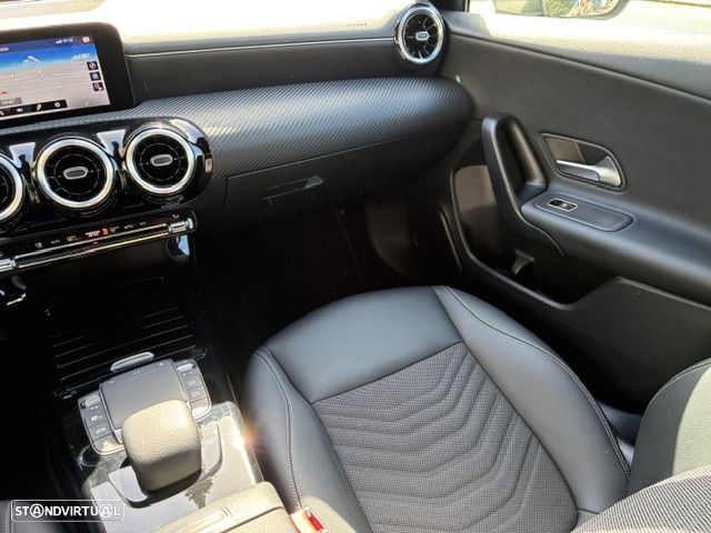 Mercedes-Benz A 180 Limousine d Style Plus Aut. - 18