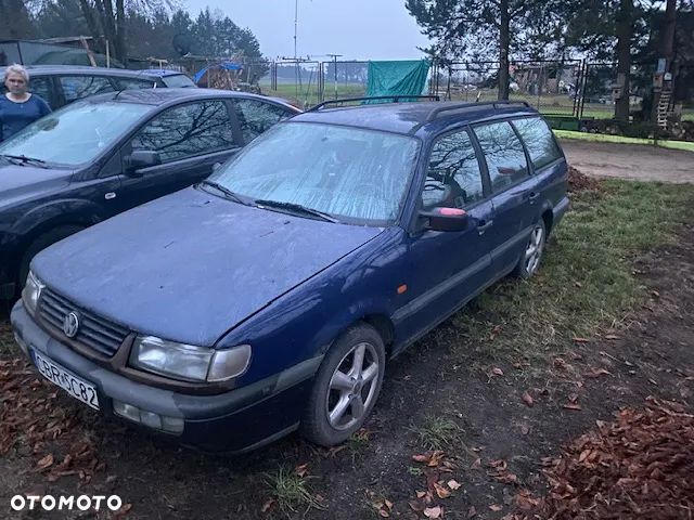 Volkswagen Passat 1.8 CL - 3