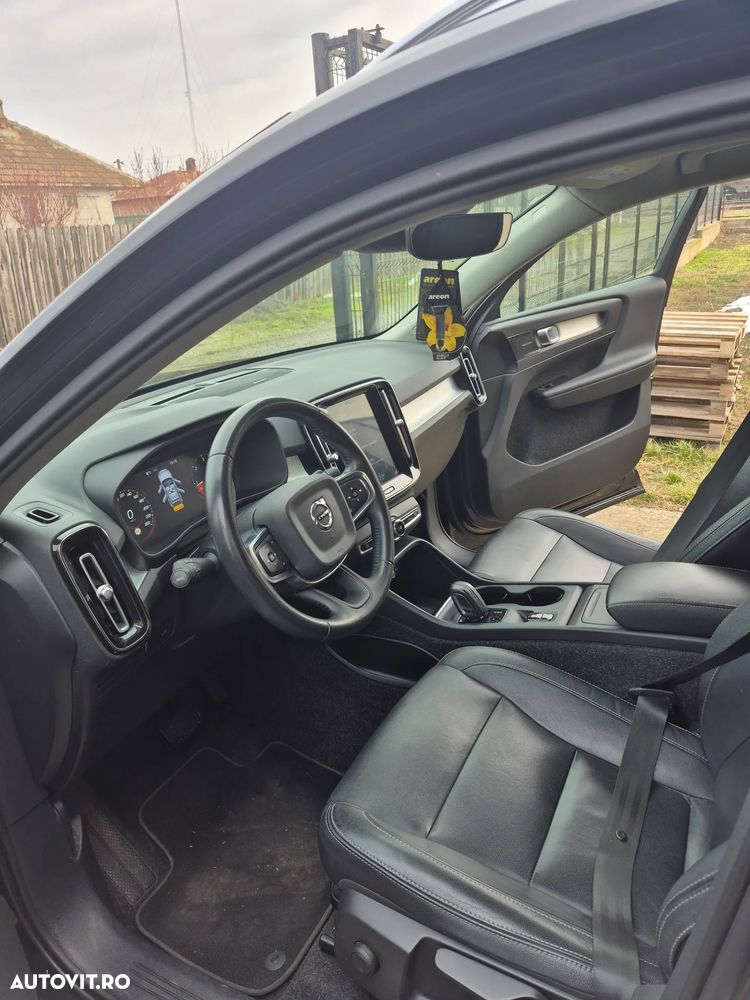 Volvo XC 40 D4 AWD Momentum - 7