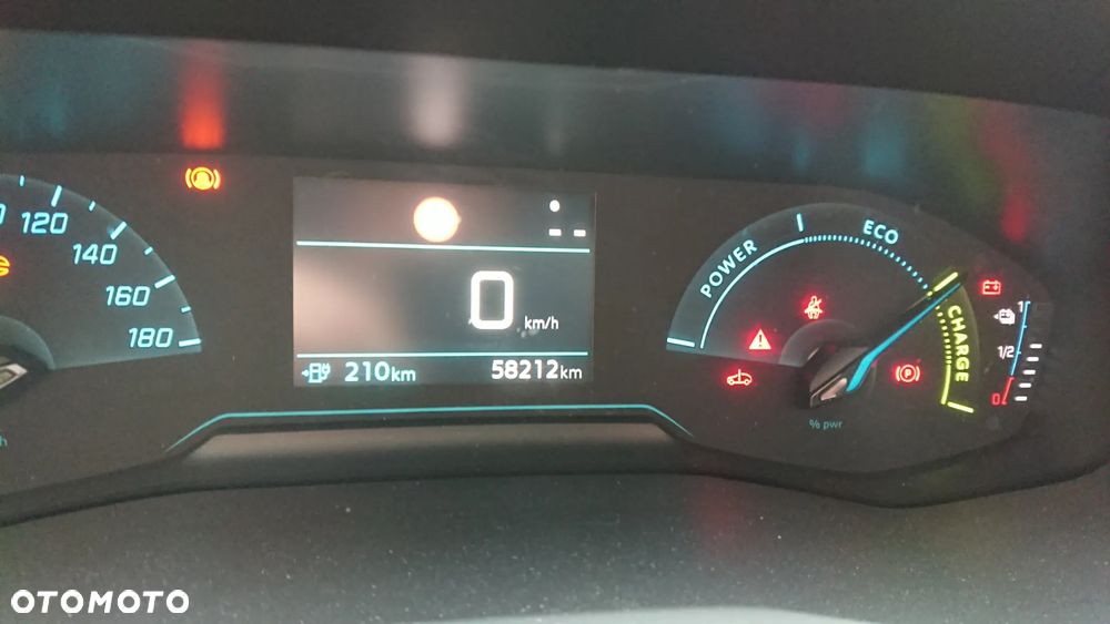 Peugeot 208 - 19