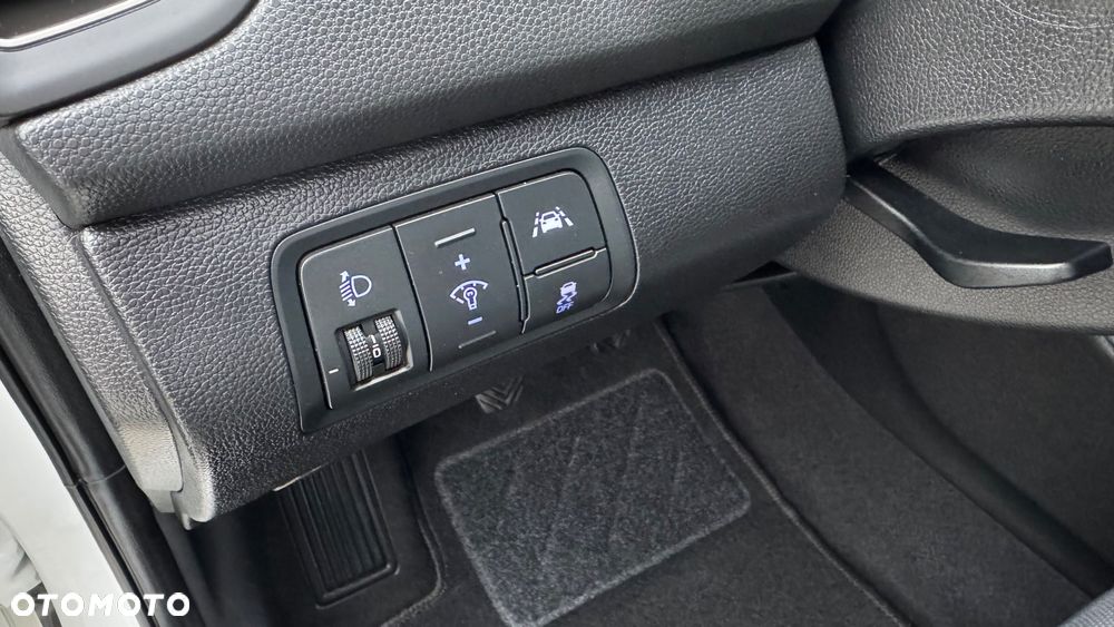 Hyundai i20 blue 1.2 Trend - 27